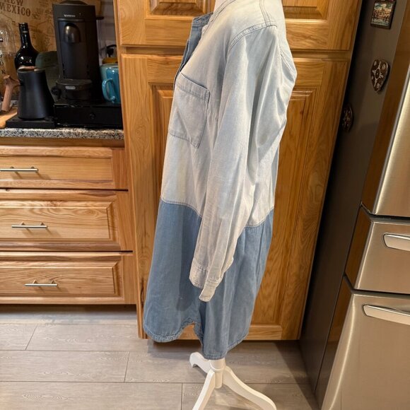 Old Navy Two Tone Denim/Chambray Shirt Dress, Medium, EUC - Picture 3 of 11